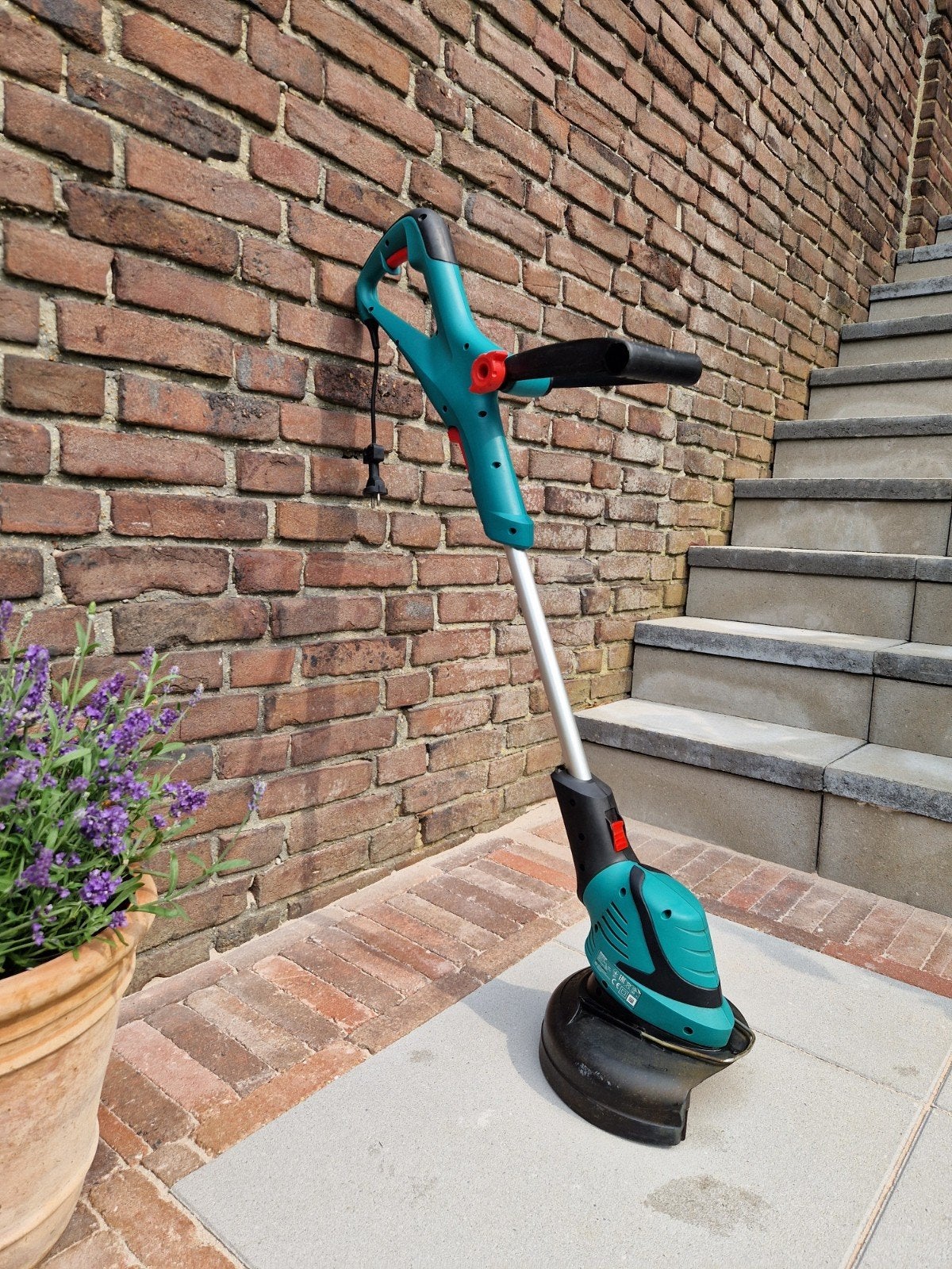 Bosh Art 24 Grastrimmer + Spoeldraad, Tuin en Terras, Ophalen, Elektrisch