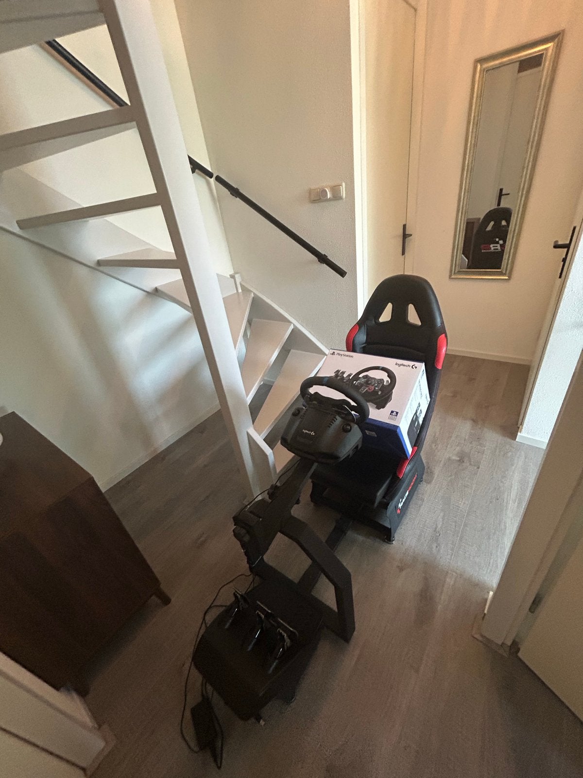 Logitech G29 racestuur met pedalen en Playseat, Spelcomputers en Games, Spelcomputers | Sony PlayStation Consoles | Accessoires