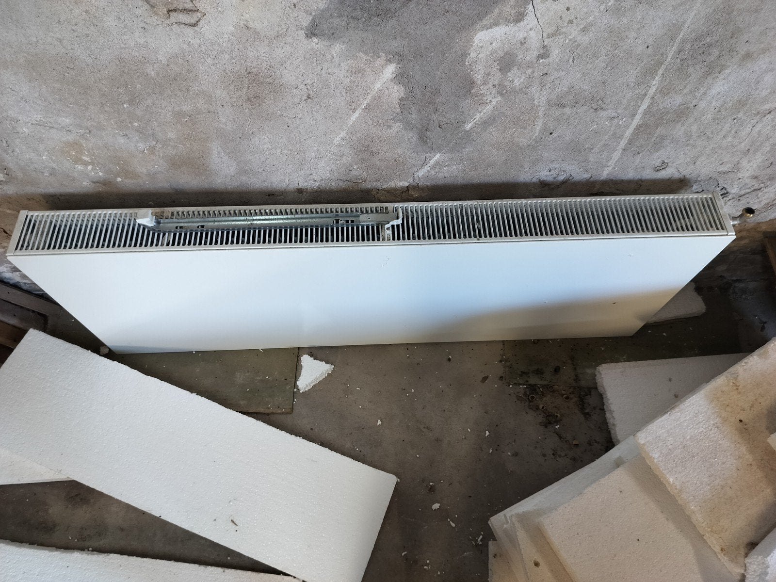 Dubbele radiator 140x50x10 cm met hoge capaciteit, Ophalen, 30 tot 80 cm, Gebruikt, Radiator