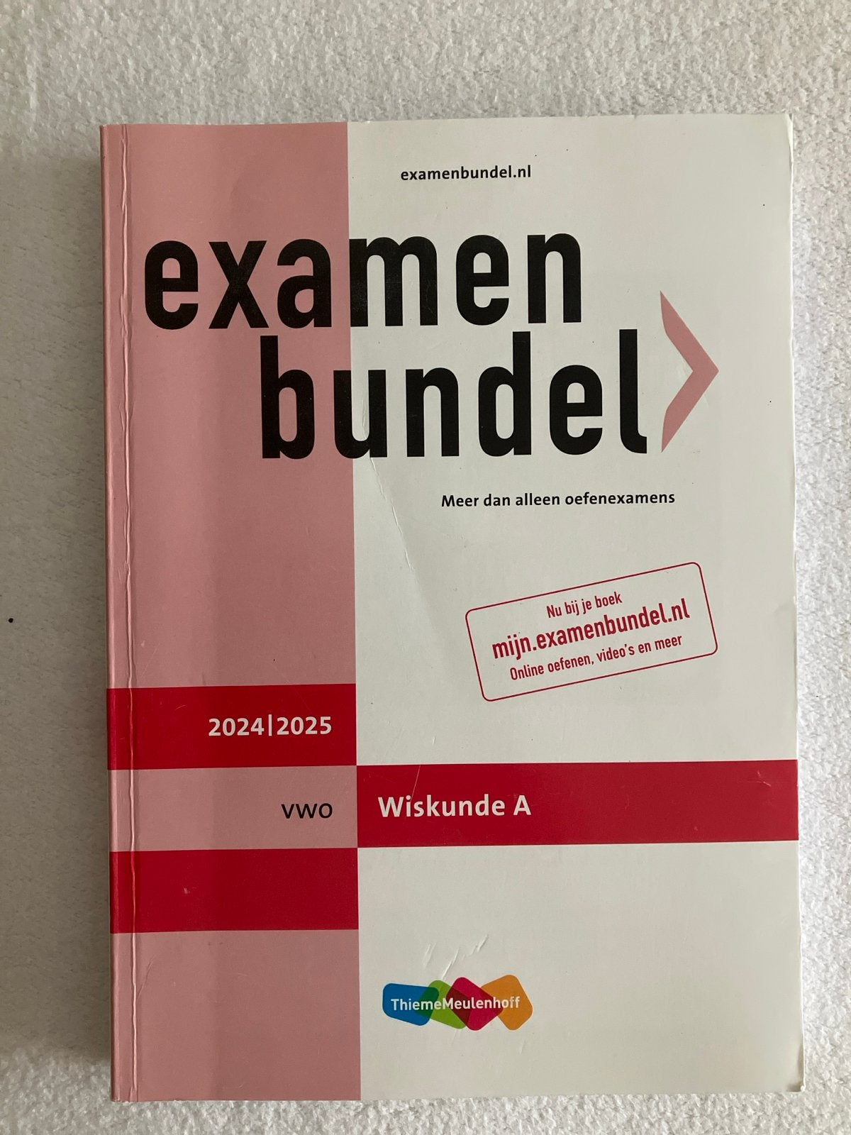 Examenbundel VWO Wiskunde A 2024/2025 - Lichte schade, Boeken, Ophalen of Verzenden, Zo goed als nieuw, VWO, Wiskunde A