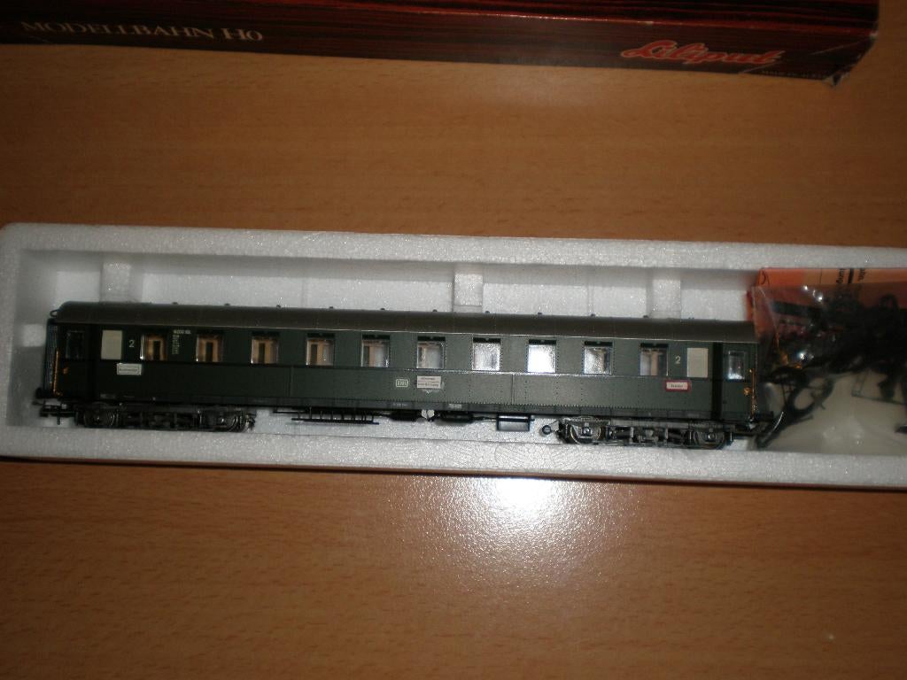 LILIPUT H0 843 03 DB sneltreinrijtuig in OVP, Hobby en Vrije tijd, Modeltreinen | H0, Gelijkstroom, Wagon, Ophalen of Verzenden