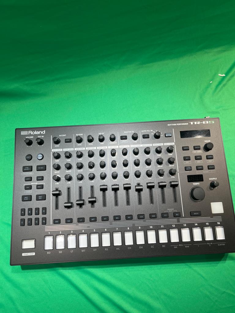 Roland TR-8S Rhythm Performer Drummachine, Ophalen of Verzenden, Zo goed als nieuw, Roland