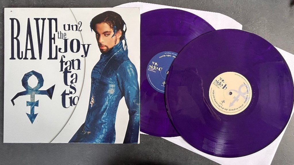 PRINCE - Rave un2 the joy fantastic ( 2LP; paars vinyl ), Cd's en Dvd's, Vinyl | Pop, 1990 - 1999, Ophalen of Verzenden, Zo goed als nieuw