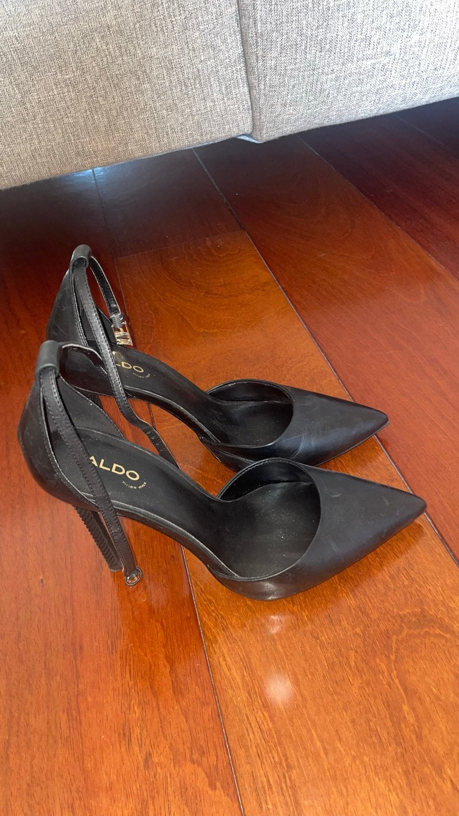 Zwarte Aldo pumps met enkelbandje, Ophalen of Verzenden, Gedragen, Zwart, Pumps