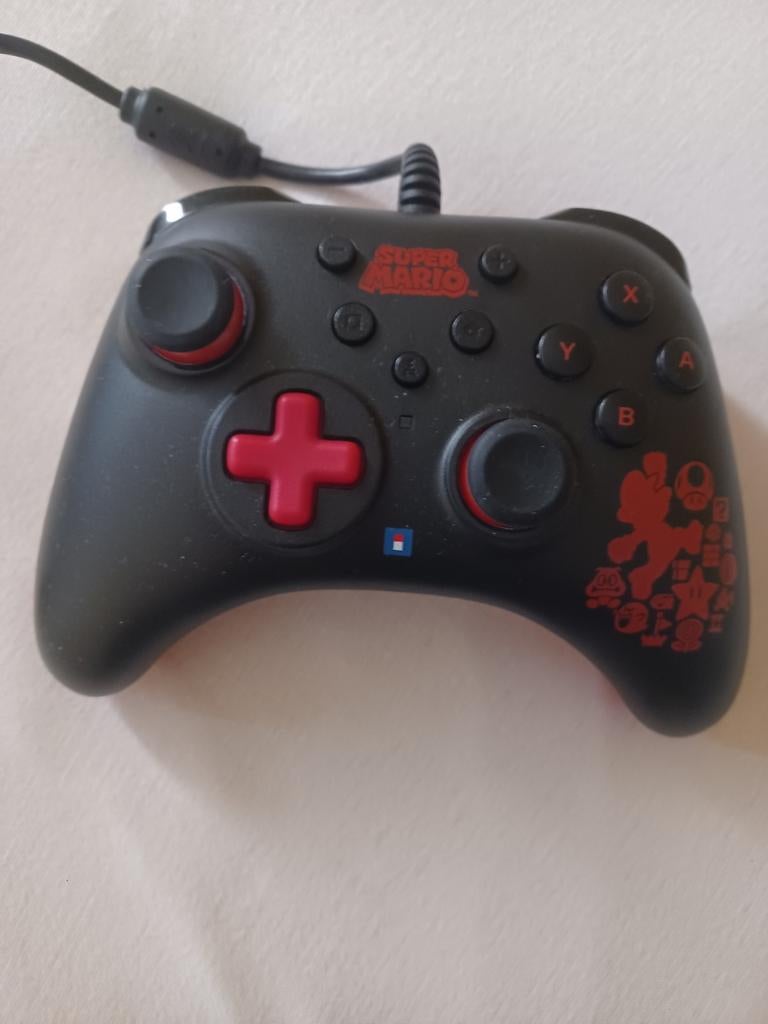 Hori horipad turbo mario bedrade controller - Zwart/Rood, Nintendo, Zo goed als nieuw, Overige typen, Overige merken