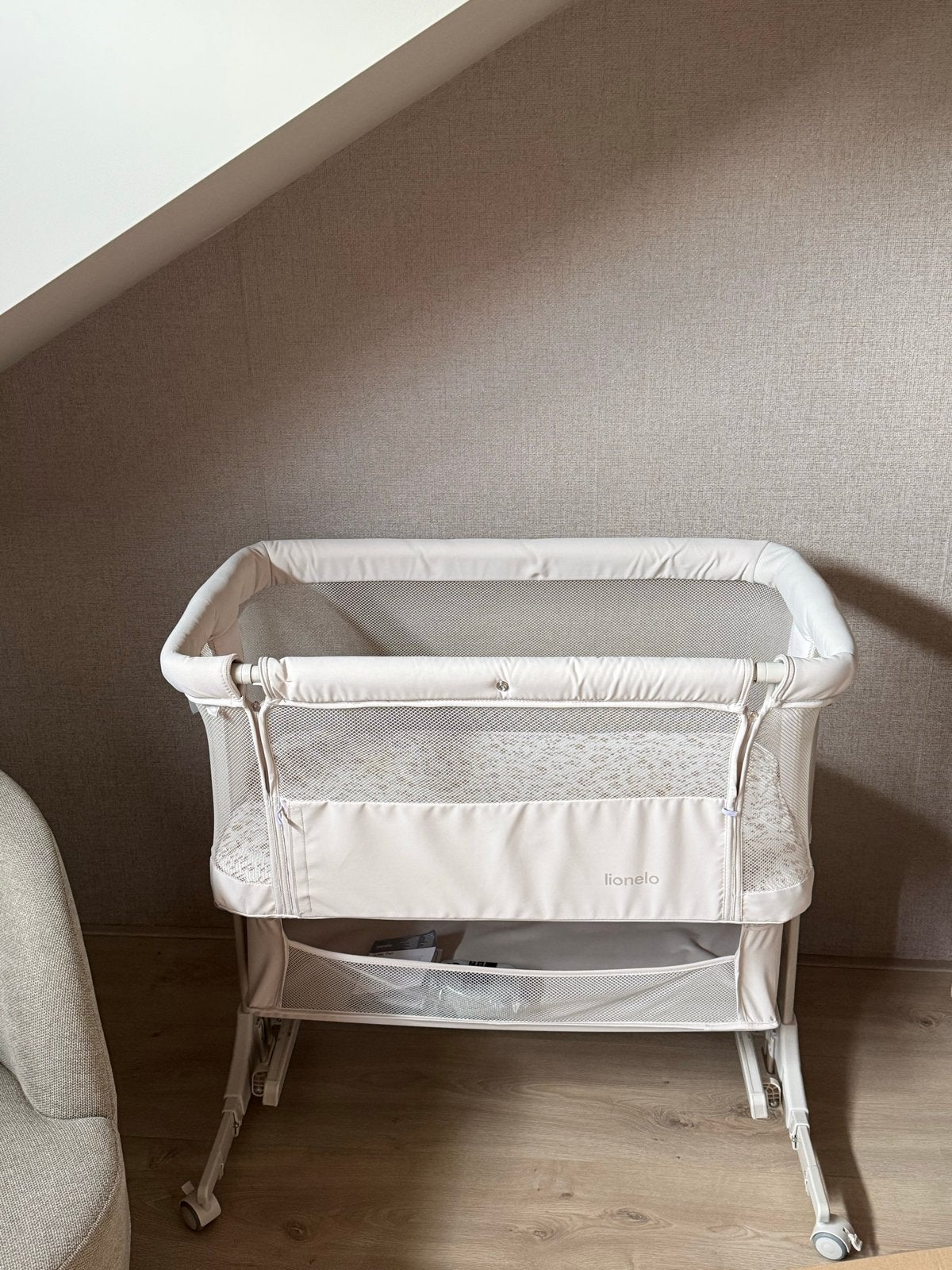 Lionelo Jodie Pari Co-Sleeper/Aanschuifbedje - Zo goed als n, Ophalen, Verstelbaar, 90 cm, Eenpersoons