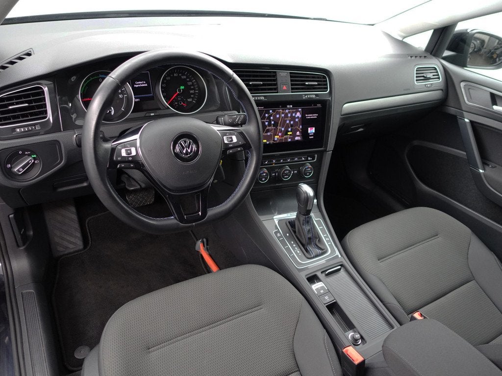 Volkswagen e-Golf Highline Aut- CarPlay, Dynamic Select, Par, Auto's, Volkswagen, Gebruikt, Met garantie (alle), Zwart, Origineel Nederlands