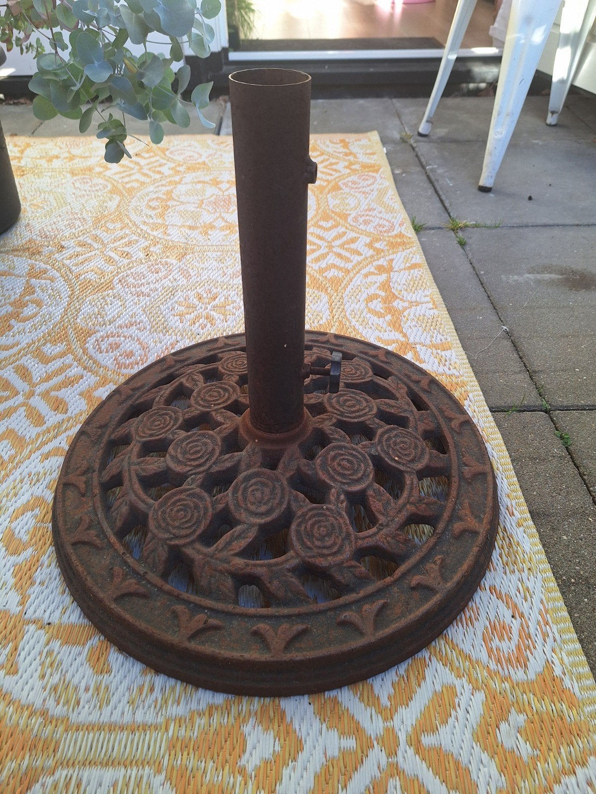 Gietijzeren vintage parasolvoet, Tuin en Terras, Parasols, Ophalen, Gebruikt, Minder dan 1 meter, Parasolvoet