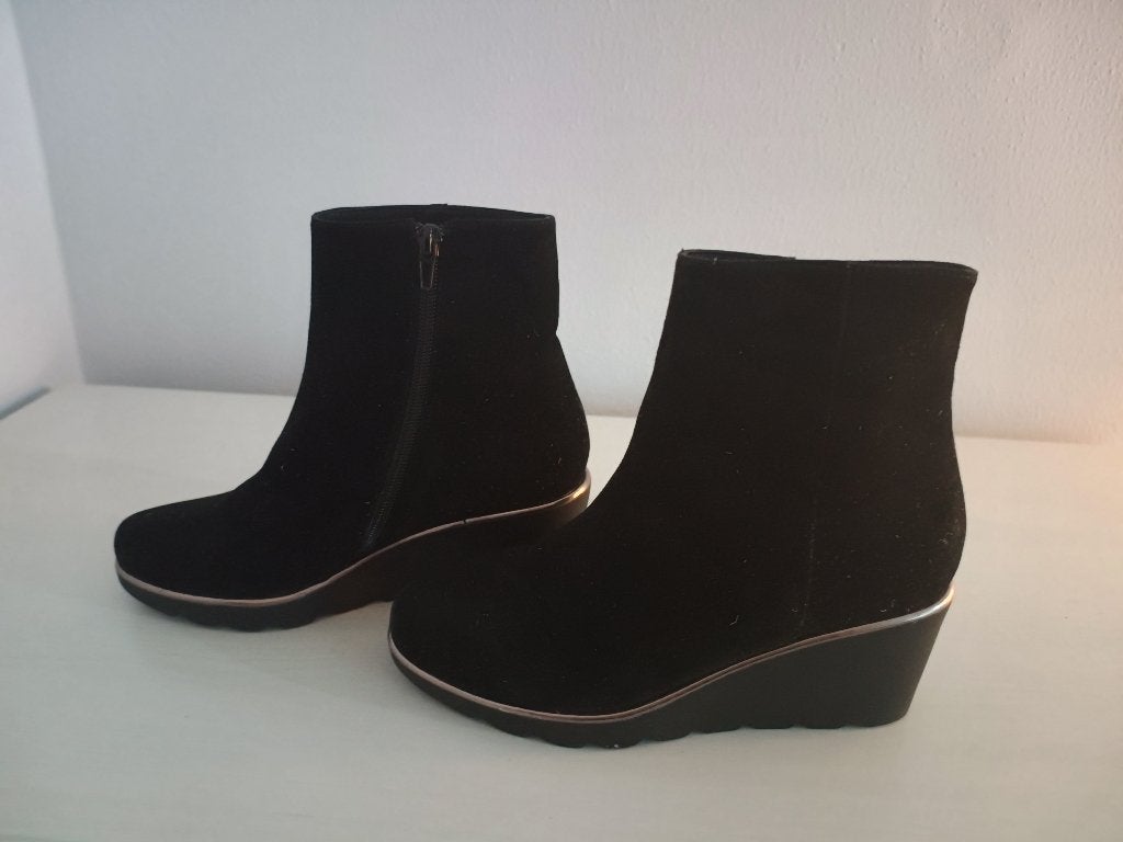 Di Lauro velour enkellaarsjes - maat 36, Kleding | Dames, Zwart, Lage of Enkellaarzen, Ophalen of Verzenden, Di Lauro