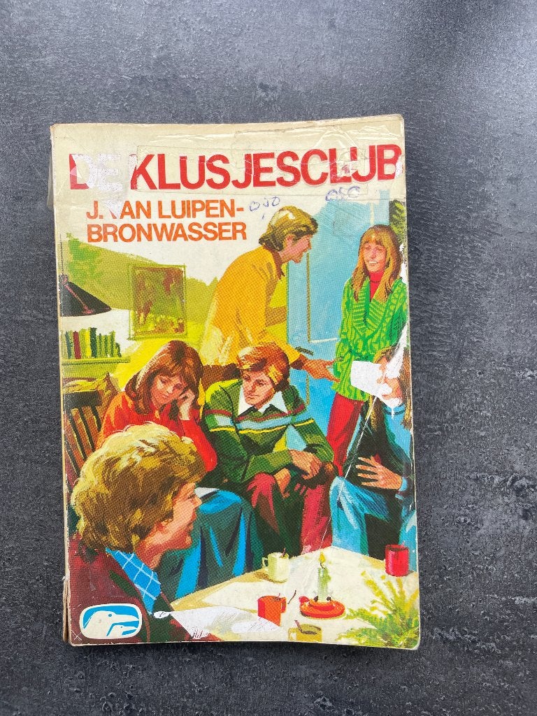 De klusjesclub van J. van Luipen-Bronwasser, Boeken, Ophalen, Gelezen