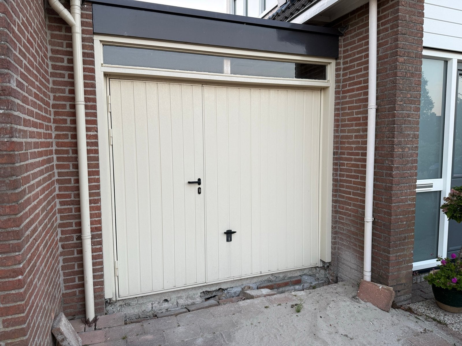 Garagedeur Novoferm, geïsoleerd met loopdeur 2375x2125mm b*h, Ophalen, Gebruikt, 120 cm of meer, Garagedeur