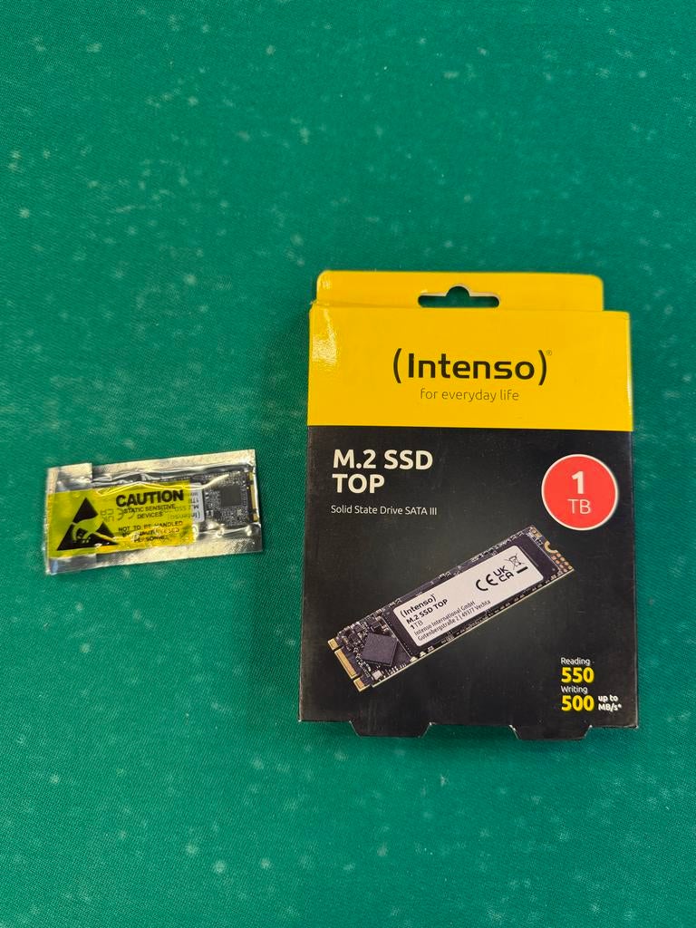 Intenso 1TB M.2 SSD  nieuw, Intern, Server, Ophalen of Verzenden, Zo goed als nieuw