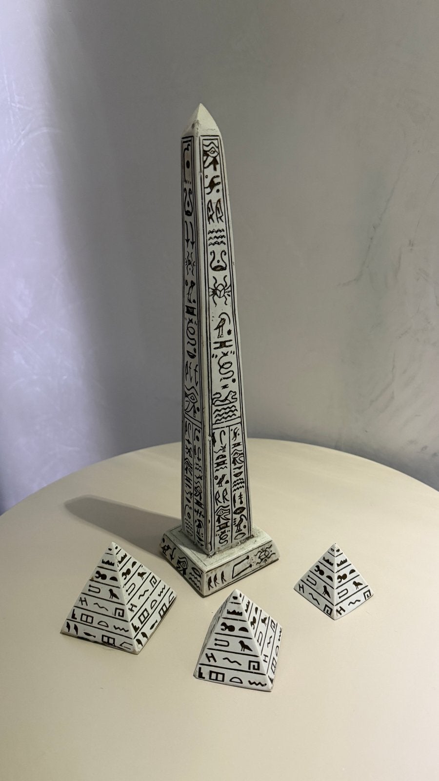 Egyptische Obelisk en Piramides Decoratie Set, Meerkleurig, Ophalen of Verzenden, Steen/keramiek, Oosters