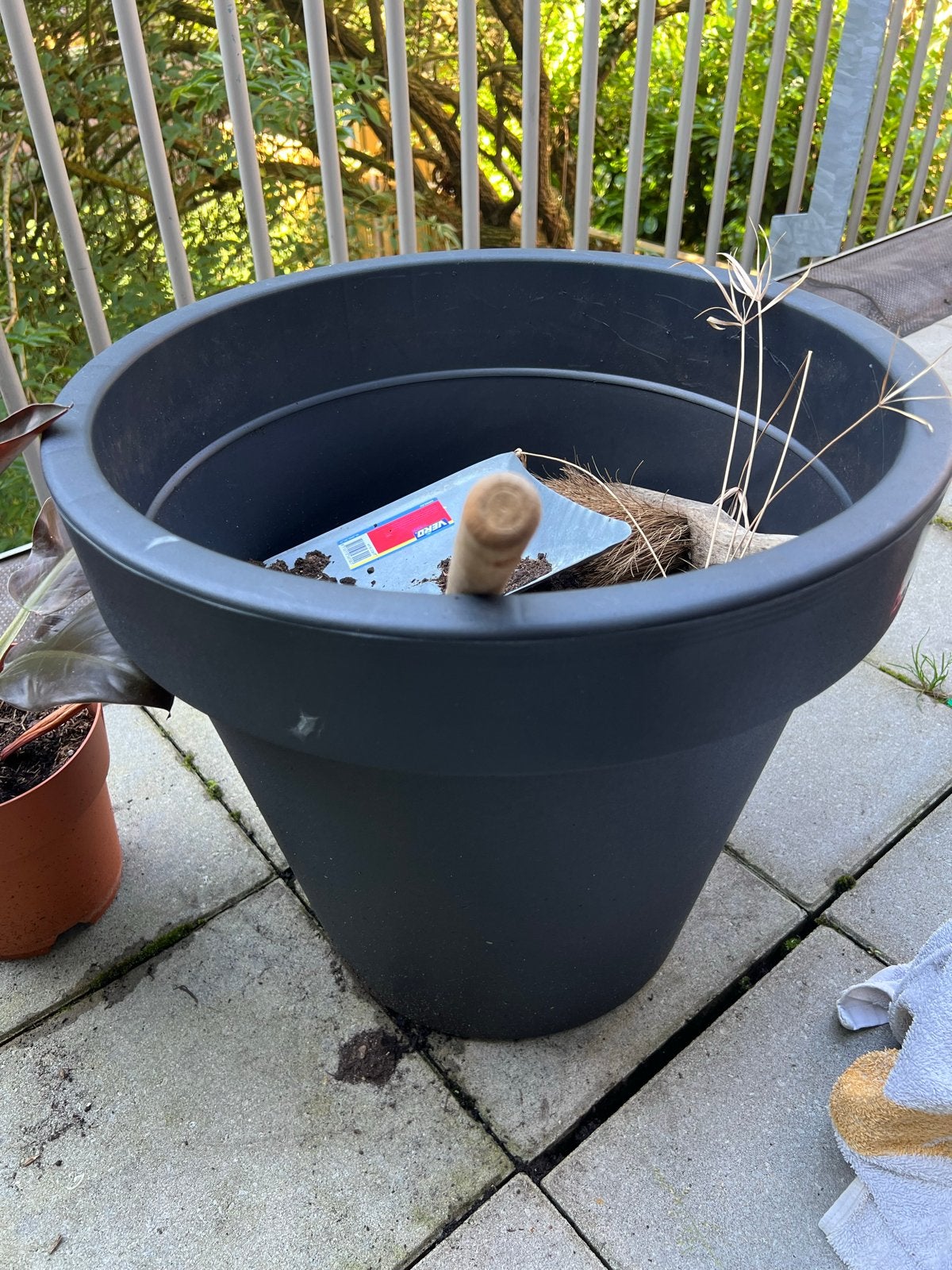 Grote zwarte plantenbak, Ophalen, Kunststof, Gebruikt, Minder dan 60 cm
