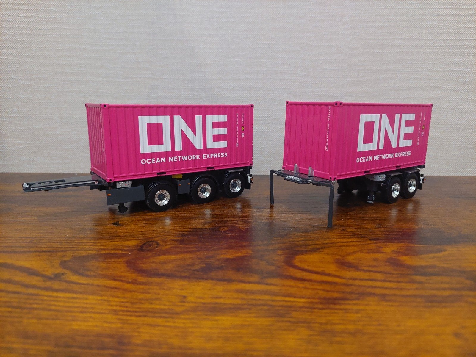 Compleet nieuw , container chassis met containers van wsi, Hobby en Vrije tijd, Modelauto's | 1:50, Ophalen of Verzenden, Nieuw
