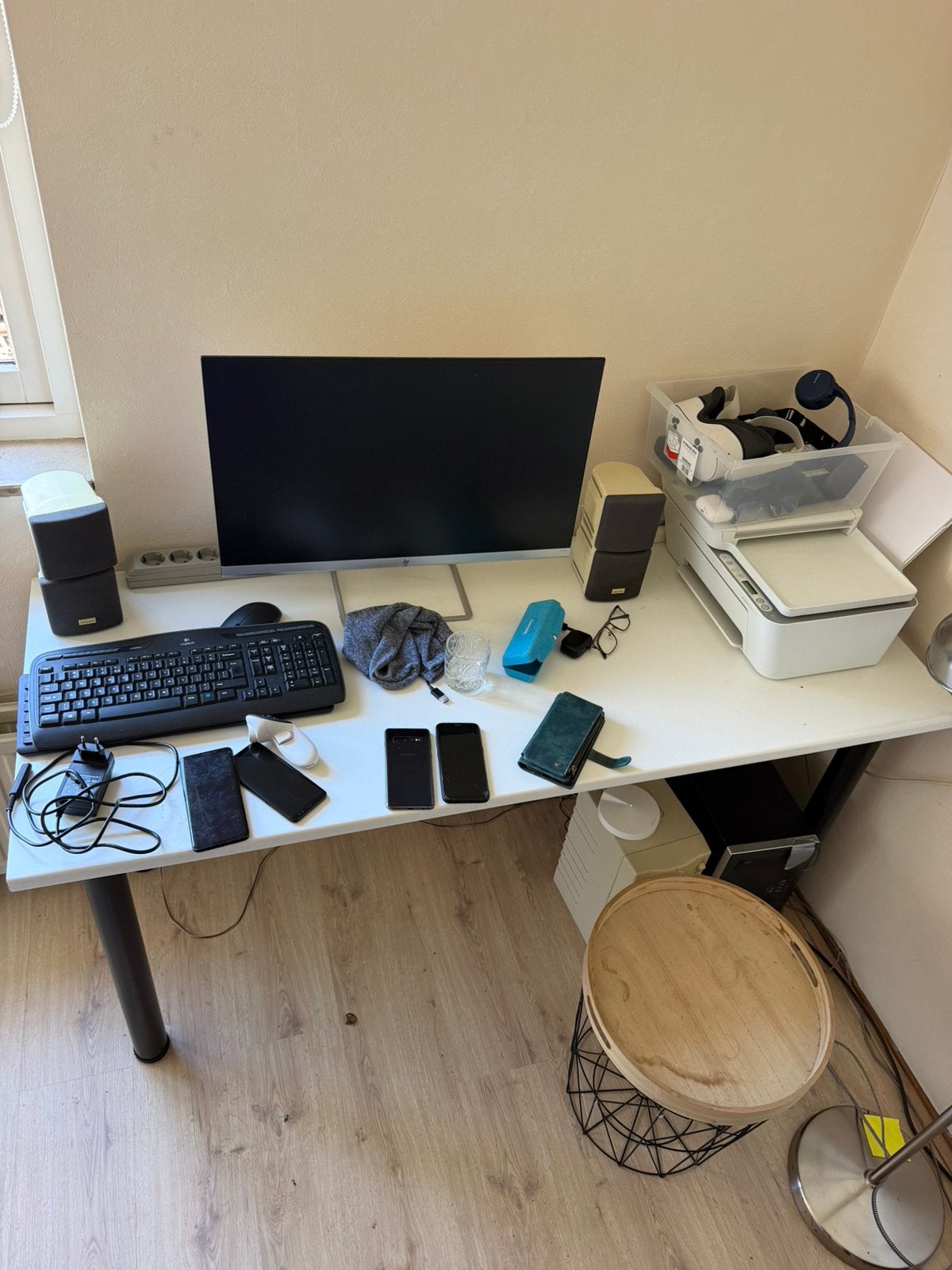 Ruim wit bureau / computertafel – stevig en praktisch, Ophalen, Gebruikt
