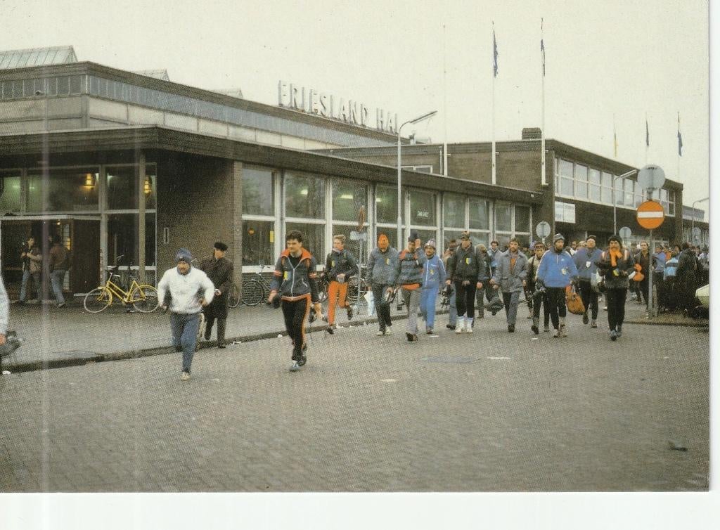Ansichtkaart 13e Elfstedentocht 21 feb 1985 Leeuwarden, Ophalen of Verzenden, 1980 tot heden, Ongelopen, Sport en Spel