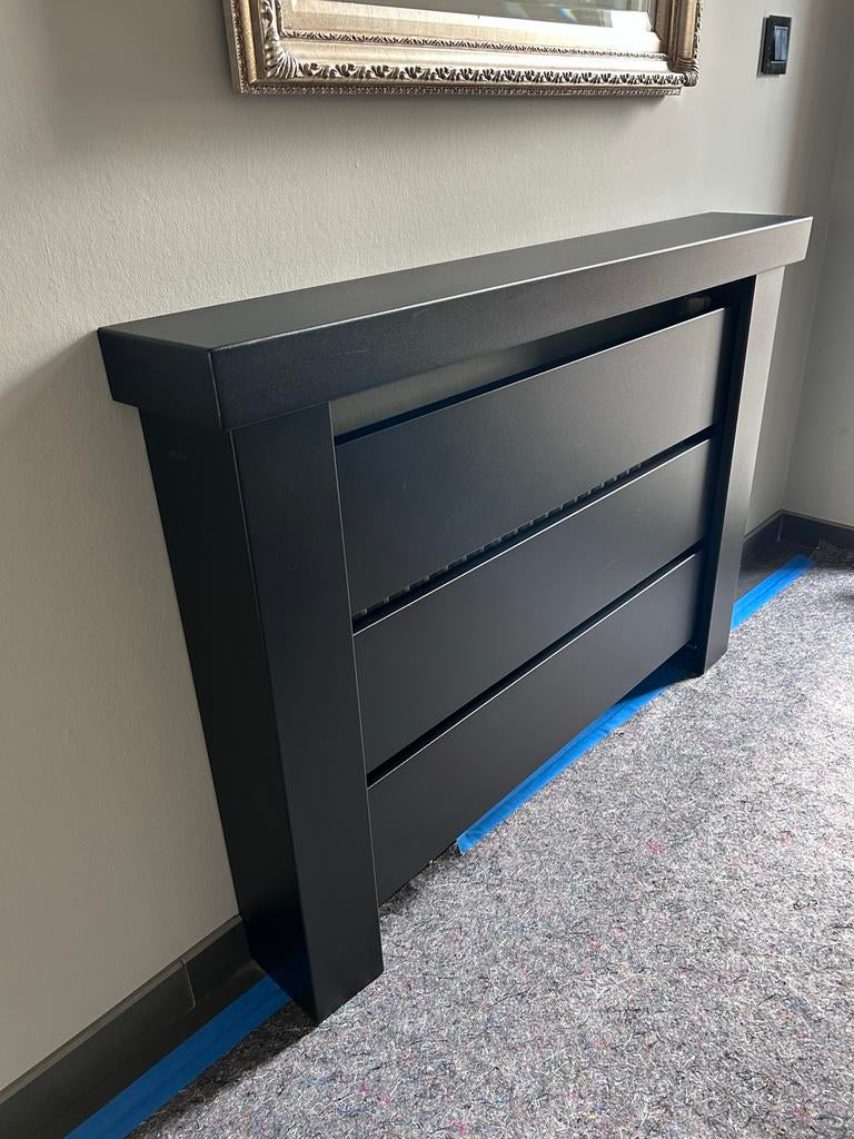 Sentimo Zwarte Radiatorombouw 105x75x16, Ophalen, Zo goed als nieuw
