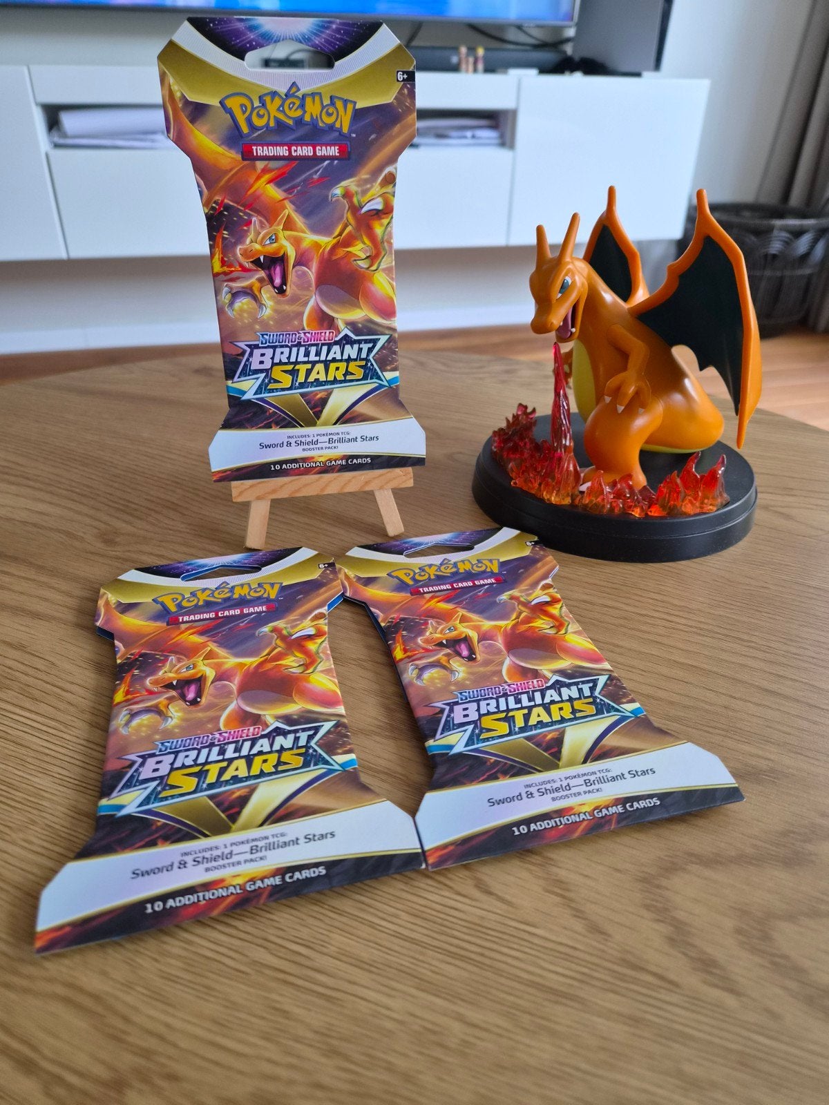 Pokémon TCG - Sword and Shield/Brilliant Stars booster, Ophalen of Verzenden, Nieuw, Booster, Foil