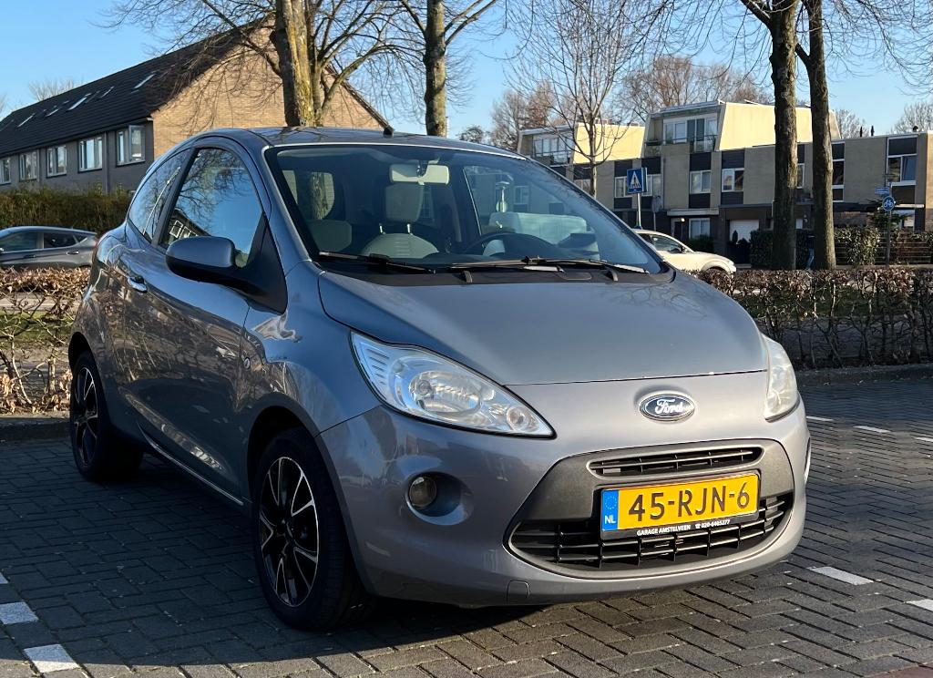 Ford Ka 1.2 69pk 2011 | Lage vaste lasten | Alles werkt, Auto's, Ford, Voorwielaandrijving, Stof, 1242 cc, 4 cilinders