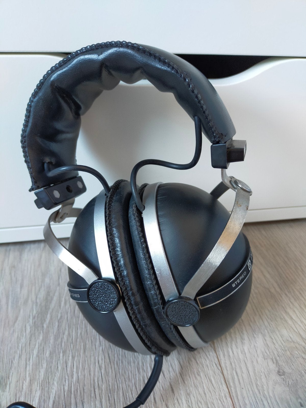 Pioneer SE-305 Vintage Stereo headphones, Ophalen of Verzenden, Zo goed als nieuw, Over-ear, Zwart