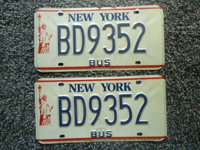 Paar License plates / kentekenplaten New York Bus USA, Verzenden, Gebruikt, Auto's