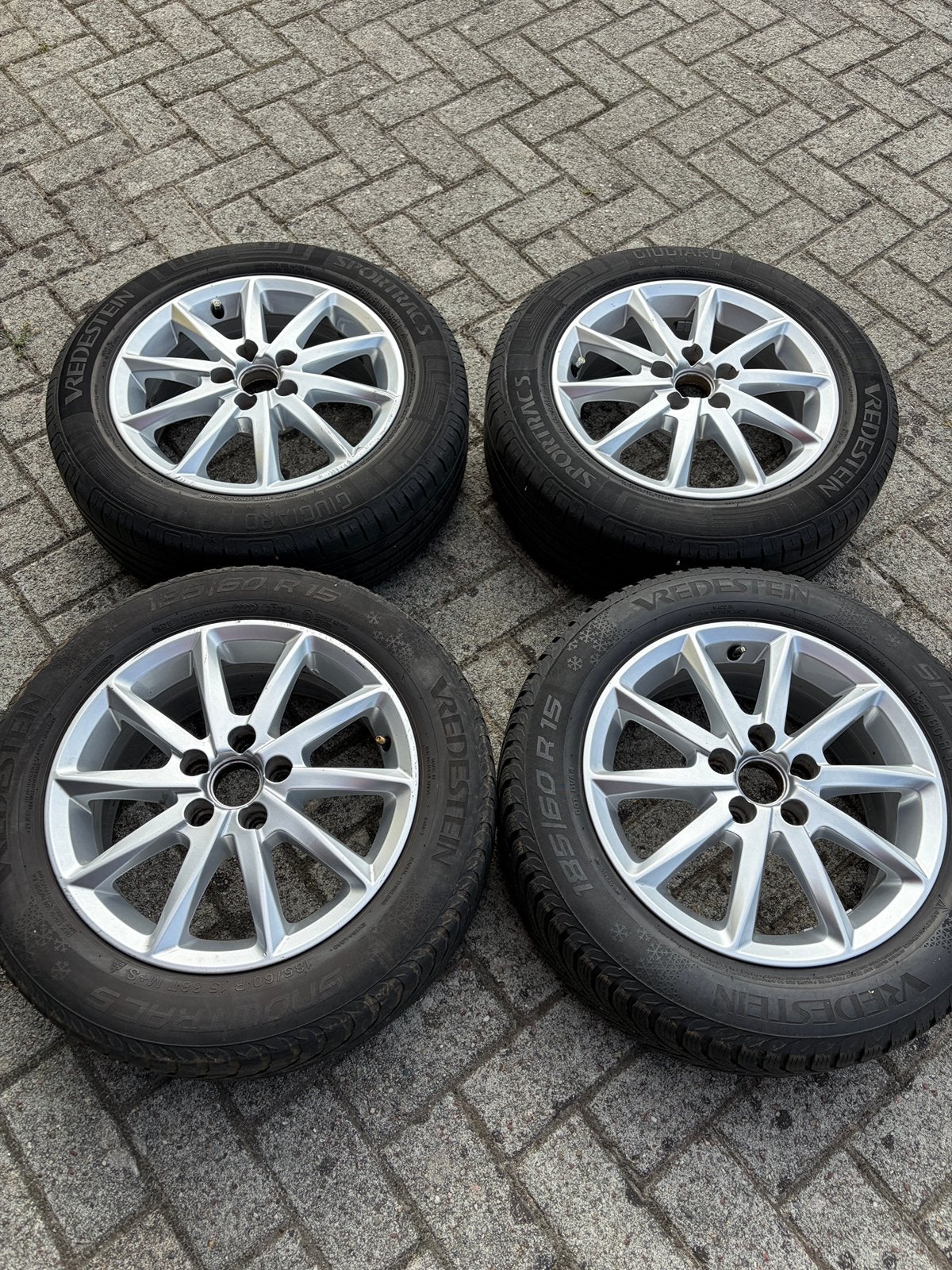 2x set velgen Seat Ibiza en 1x set velgen Renault Twingo, Ophalen, 15 inch, Velg(en), 185 mm