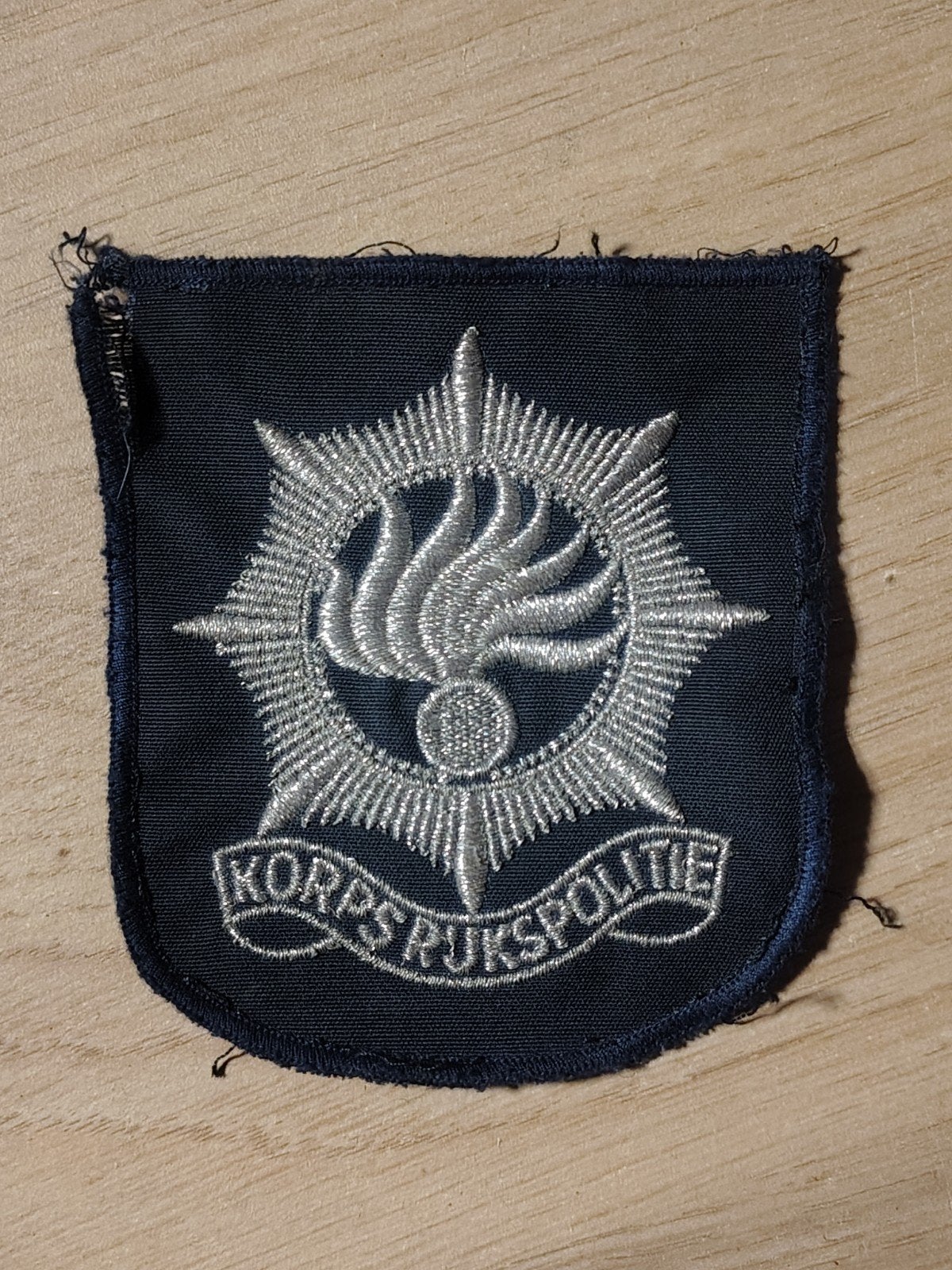 Korps Rijkspolitie Badge Patch, Ophalen of Verzenden, Landmacht, Nederland, Embleem of Badge