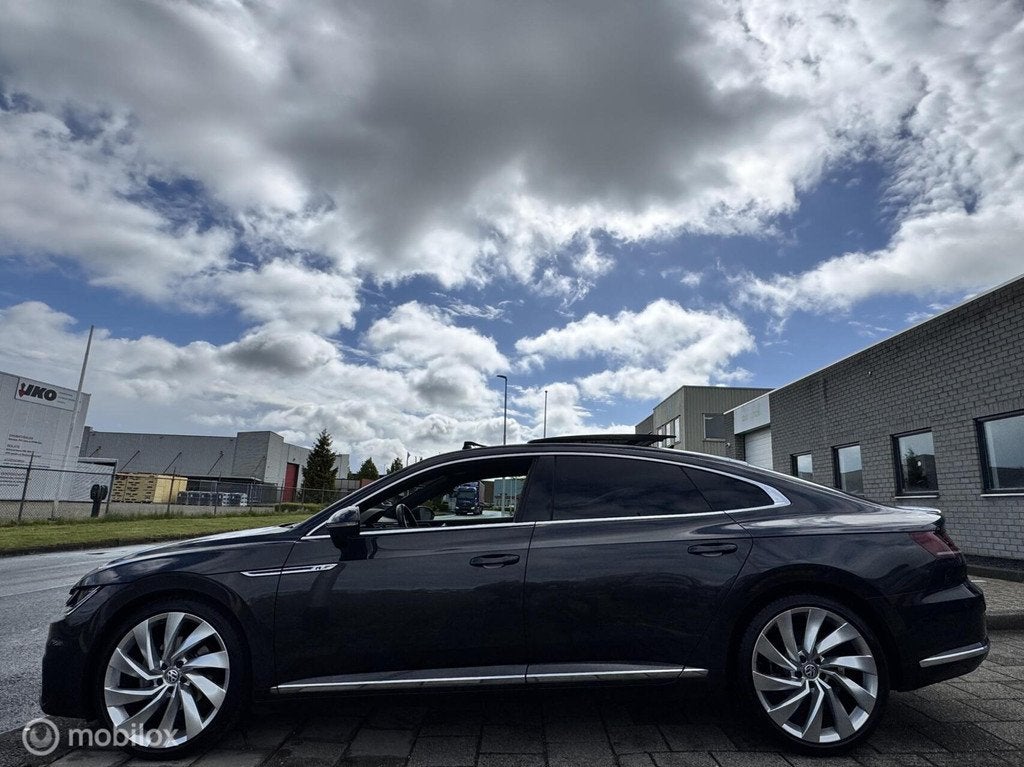 Volkswagen Arteon 1.5 TSI Business R|Pano Virtual Keyles NAP, Auto's, Volkswagen, Arteon, 1498 cc, Euro 6, 4 cilinders