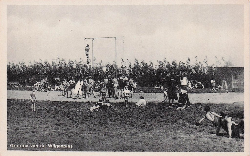 Schiebroek (Rotterdam - Wilgenplas met speeltuin (1940?), Ophalen of Verzenden, 1920 tot 1940, Gelopen, Zuid-Holland