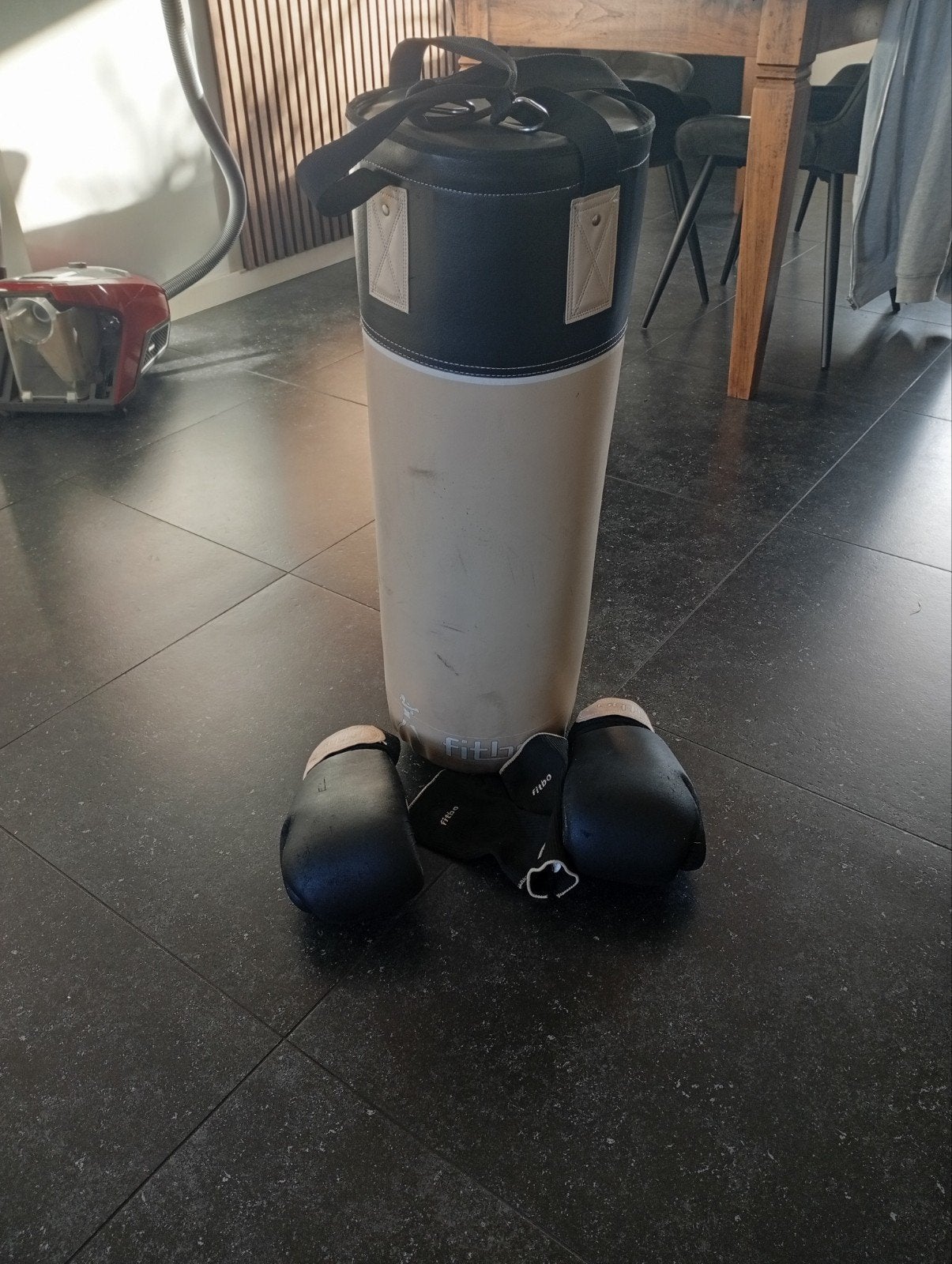 boksbal met handschoenen gratis af te halen, Ophalen, Boksbal