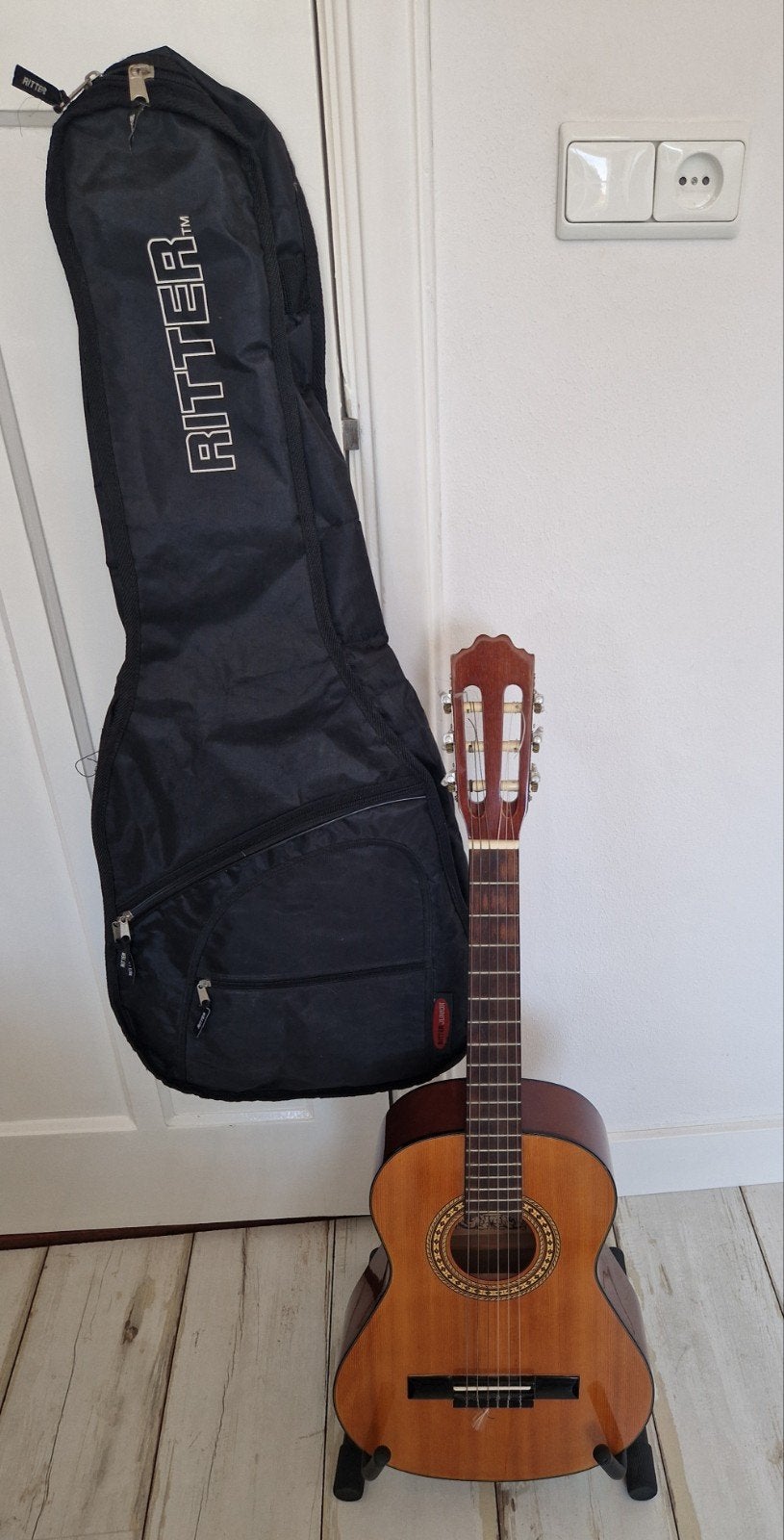 Motion TC601 Gitaar met Ritter hoes en standaard, Ophalen, Gebruikt, Klassieke of Spaanse gitaar, Met koffer