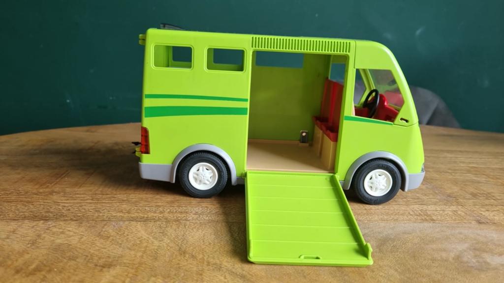 Playmobil paardentransporter plus een paar dieren, Ophalen of Verzenden