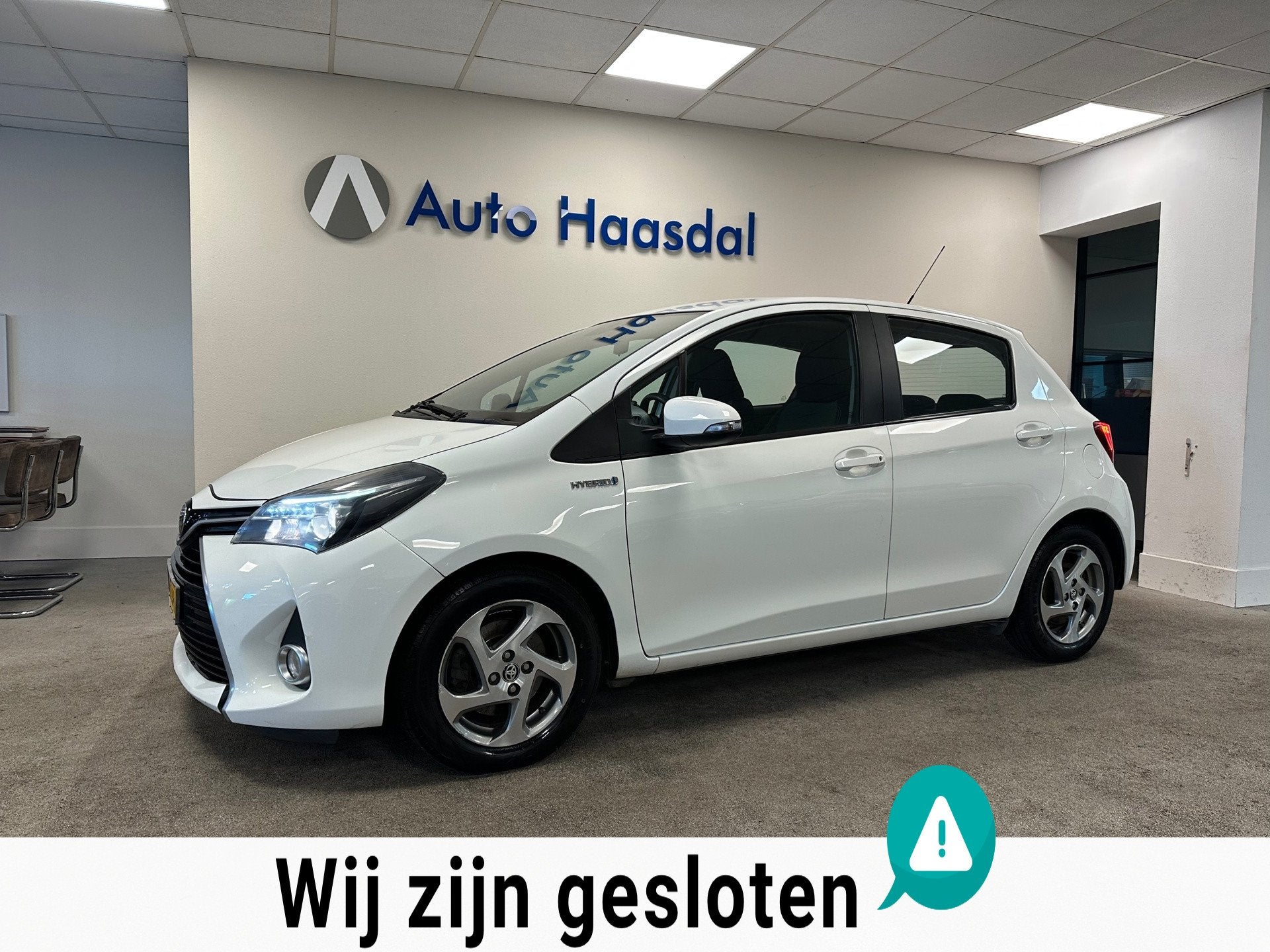 Toyota Yaris 1.5 Hybrid Aspiration|CAMERA|FACELIFT|BLUETOOTH, Auto's, Gebruikt, 4 cilinders, Bedrijf, Hybride Elektrisch/Benzine