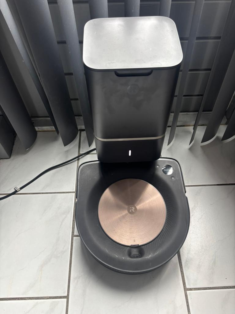 iRobot Roomba S9+ met cleanbase accessoires &nieuwe borstels, Witgoed en Apparatuur, Stofzuigers, Ophalen, Gebruikt, IRobot, Automatisch legen