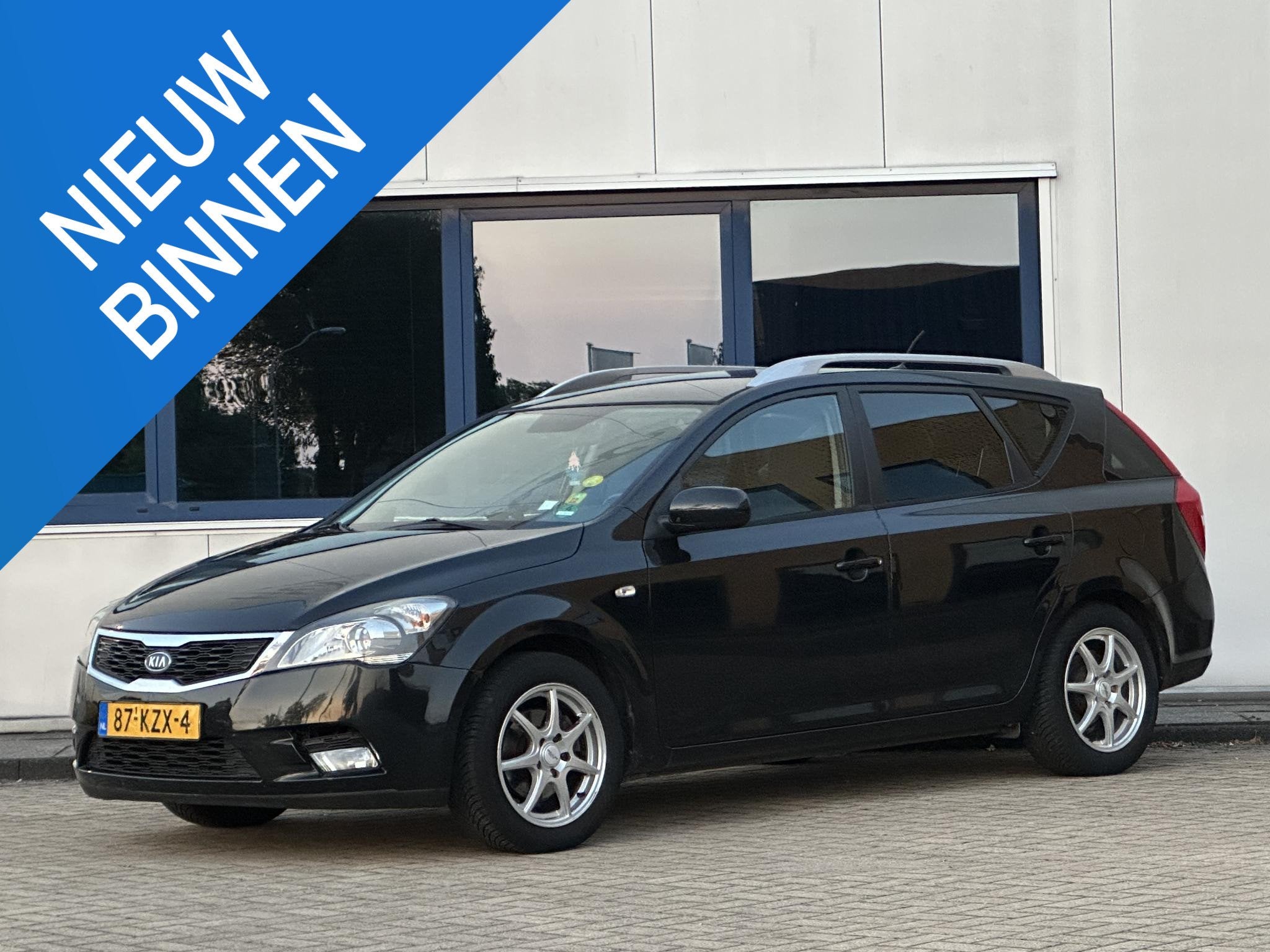 Kia cee'd 1.4 CVVT Seven Business, Auto's, Voorwielaandrijving, Euro 5, Stof, Gebruikt