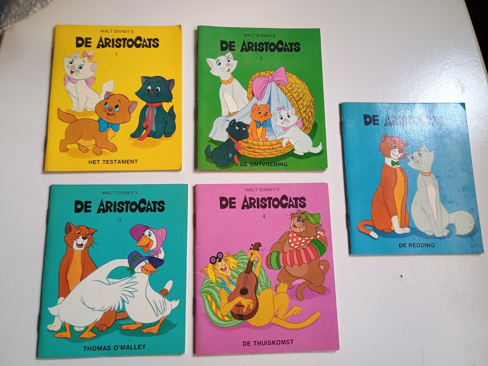 5 oude Walt Disney boekjes - De AristoCats, Ophalen of Verzenden, Gebruikt, Overige typen
