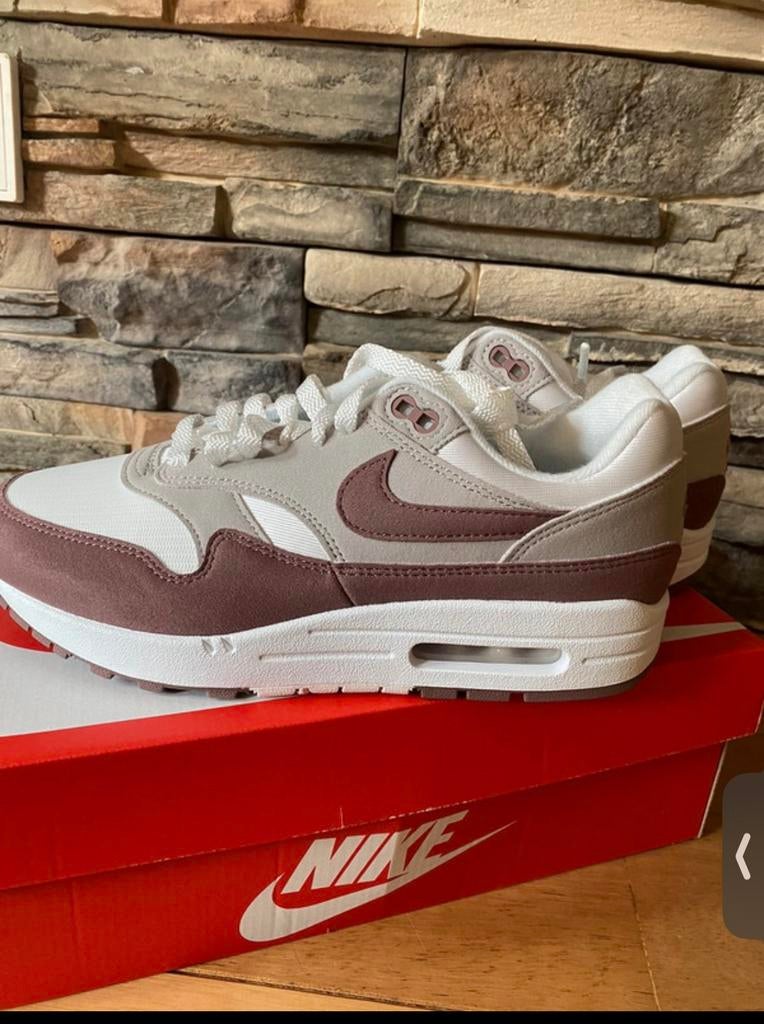 Nije air max 1 smokey mauve, Kleding | Dames, Schoenen, Ophalen of Verzenden, Zo goed als nieuw, Sneakers of Gympen