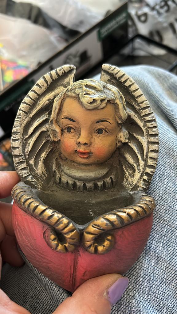 Vintage wijwaterbakje met engel – wanddecoratie, Ophalen of Verzenden, Zo goed als nieuw, Beeld(je)