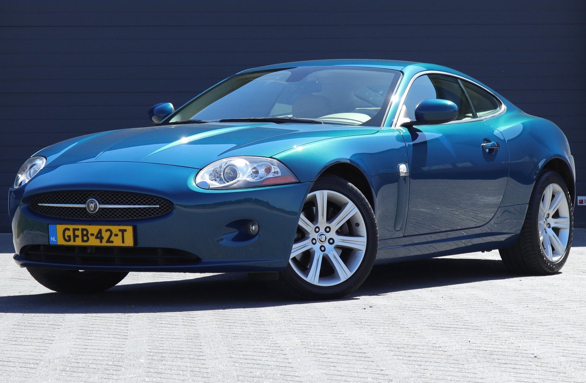 Jaguar XK 3.5 V8 Coupé, Auto's, Jaguar, Achterwielaandrijving, Gebruikt, 3555 cc, Leder