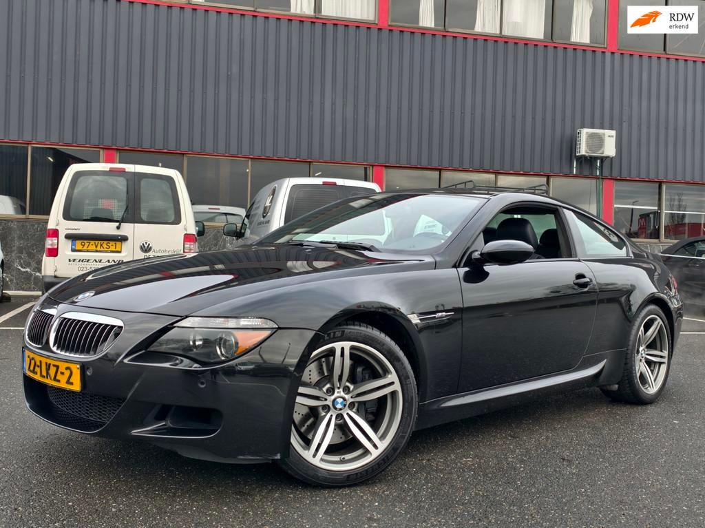 BMW 6-serie M6 / 5.0 V10 / CARBON DAK /19'|YOUNGTIMER / GERE, Auto's, BMW, Navigatiesysteem, Achterwielaandrijving, Zwart, Zwart