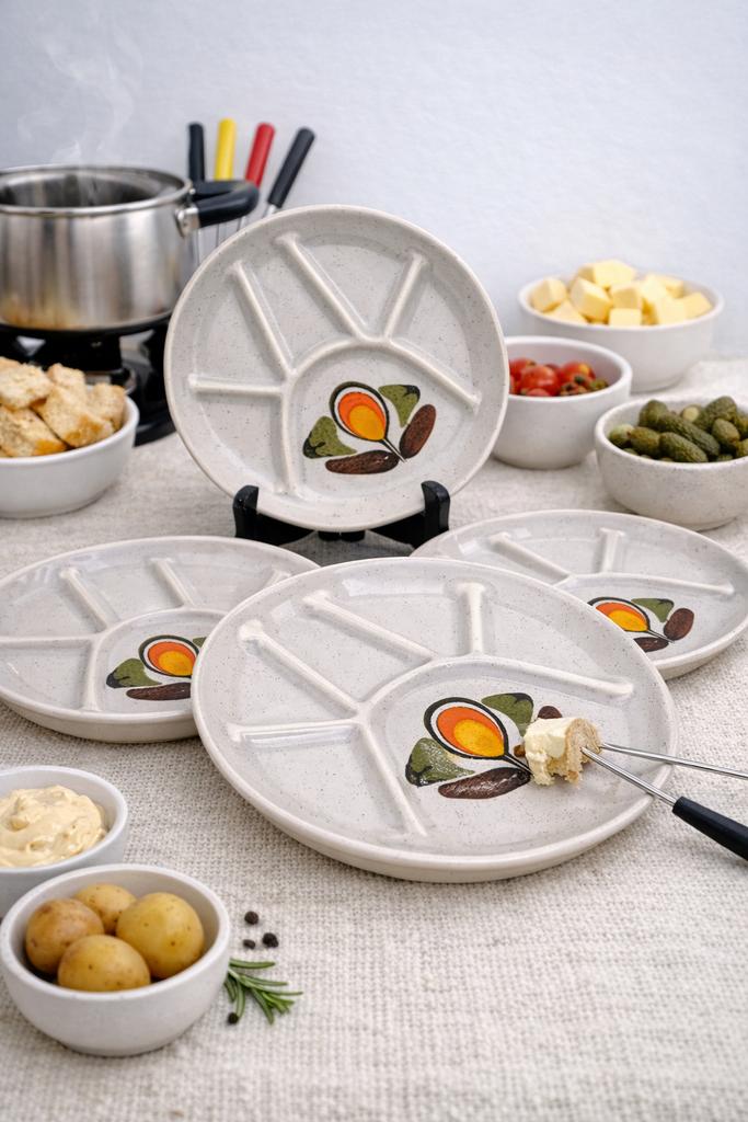 Fondueborden retro oranje bloemen tapas borden, Huis en Inrichting, Keramiek, Ophalen of Verzenden, Zo goed als nieuw, Overige stijlen