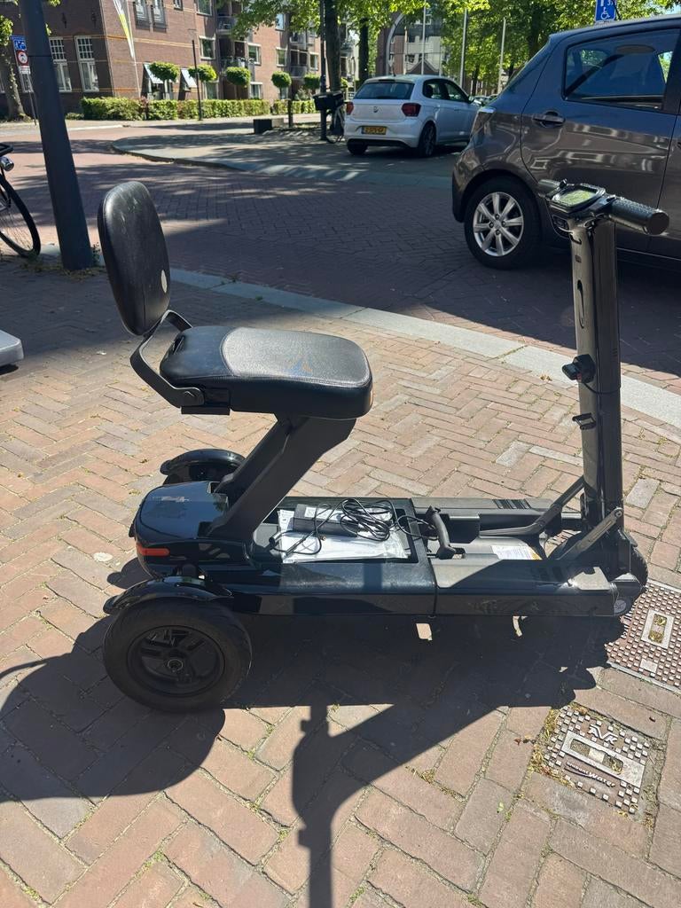 Relync R2 opvouwbare scoormobiel + extra accu, Diversen, 10 km/u of minder, Gebruikt, 26 t/m 35 km, Ophalen