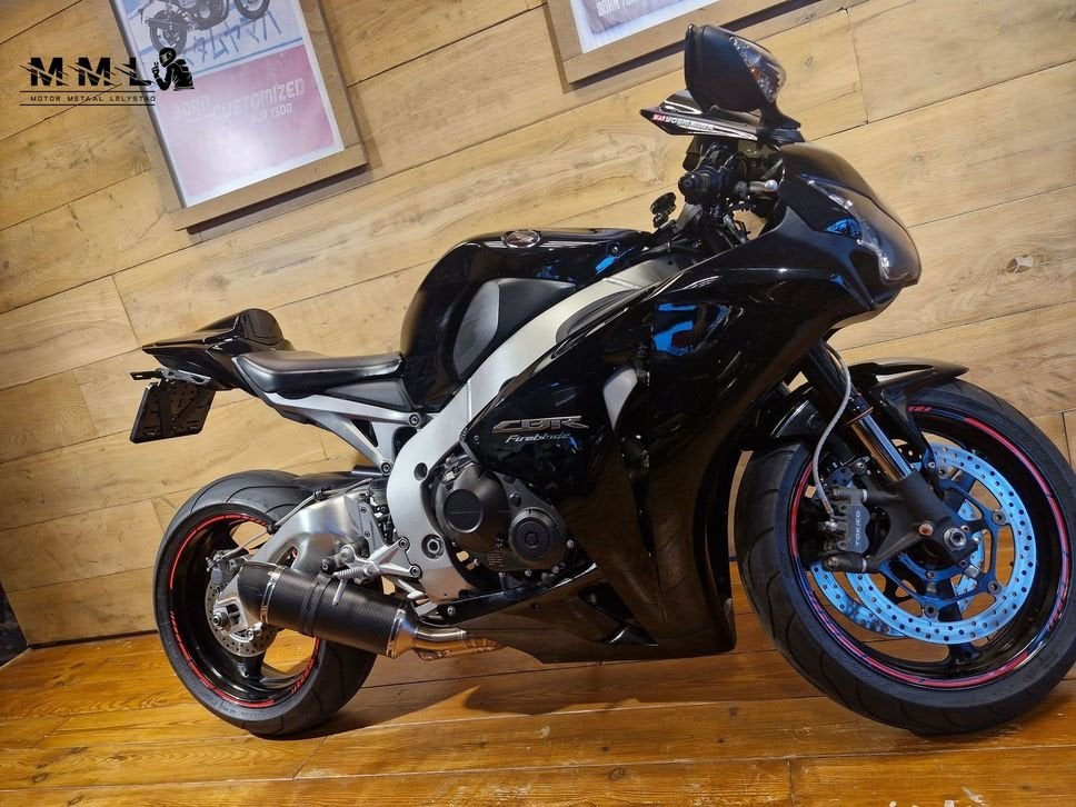 HONDA CBR 1000 RR FIREBLADE (bj 2011), Motoren, HONDA, 4 cilinders, Motorrijbewijs A, Bedrijf