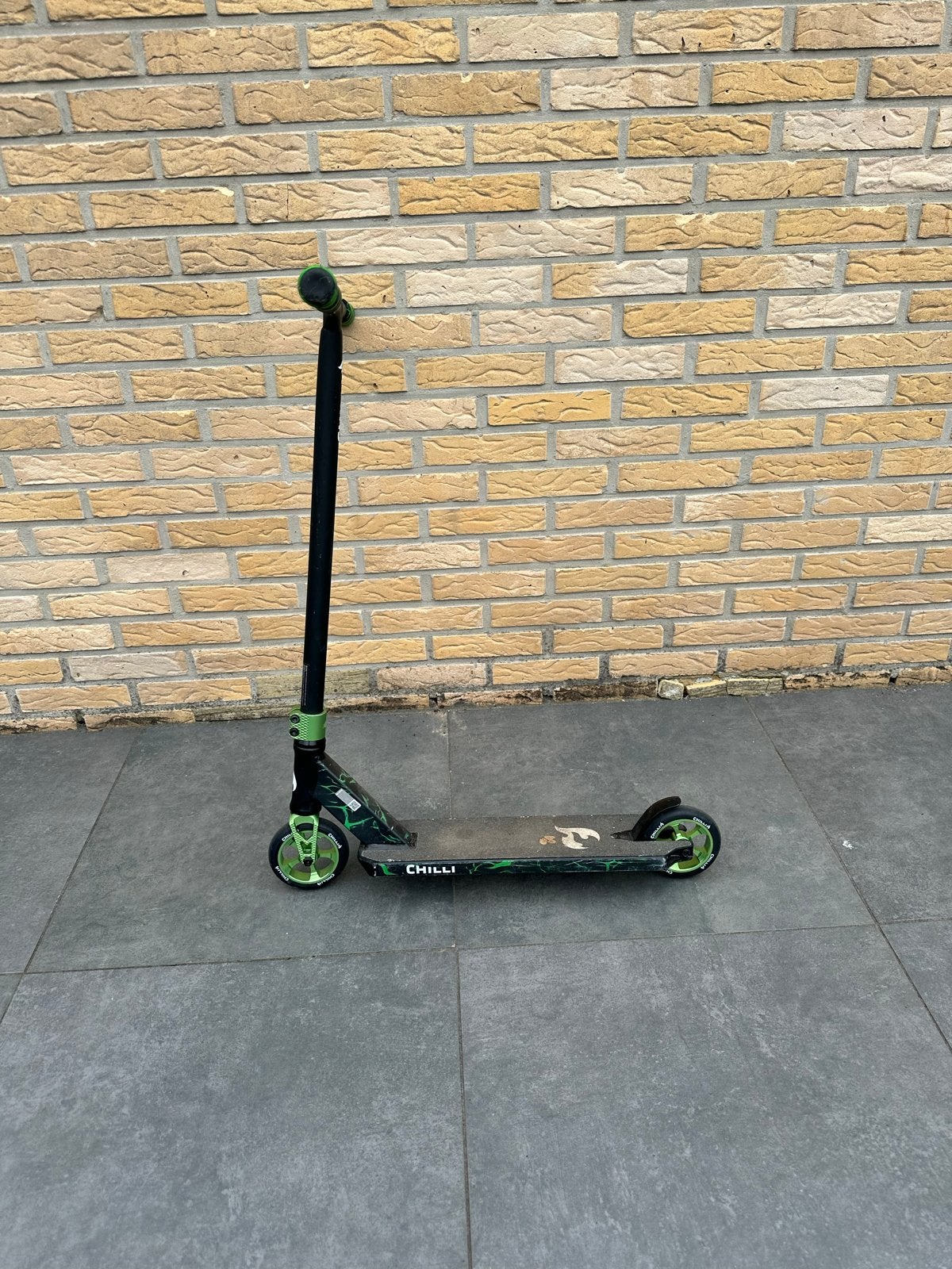 Chilli Stuntstep - Groen/Zwart, Fietsen en Brommers, Steps, Gebruikt, Overige typen, Ophalen