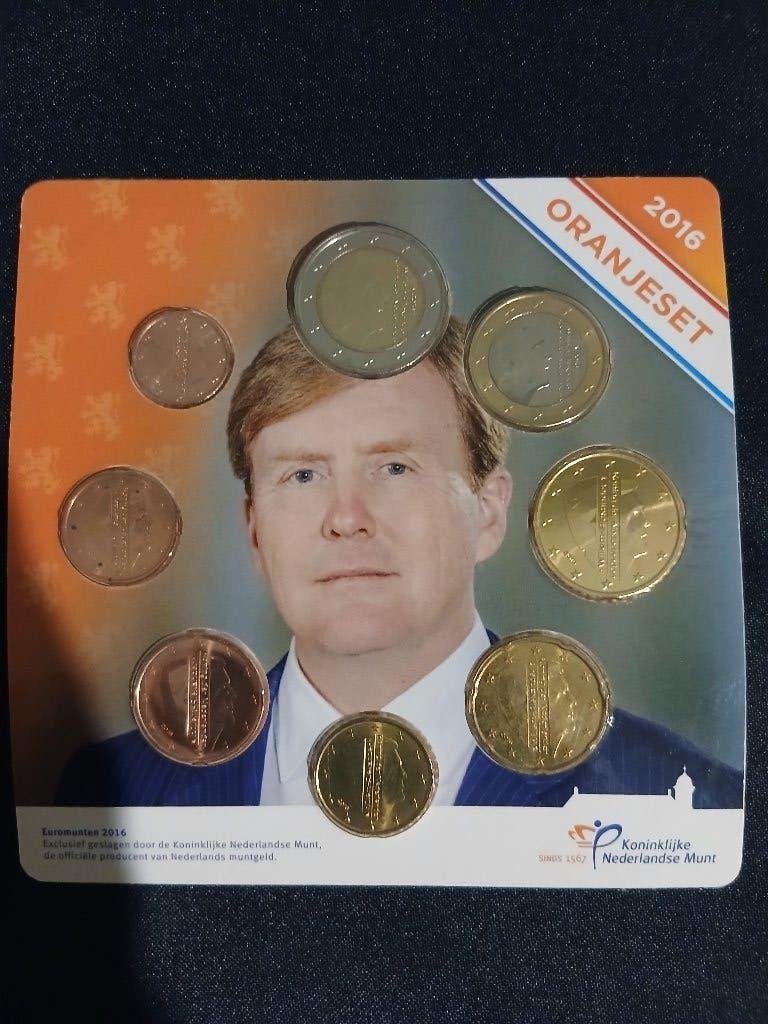 Oranjeset 2016 - Koning Willem-Alexander en Koningin Máxima, Ophalen of Verzenden, Koningin Beatrix, Euro's, Setje