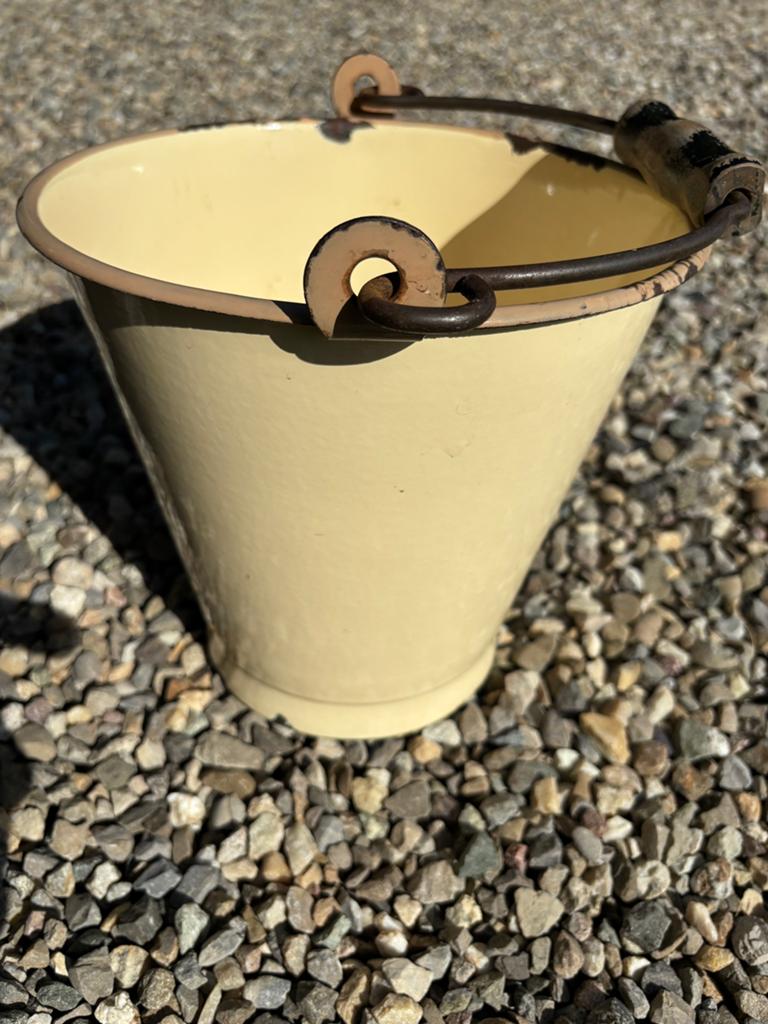 Oude brocante emaille emmer, lichtgeel in nette staat, Ophalen of Verzenden