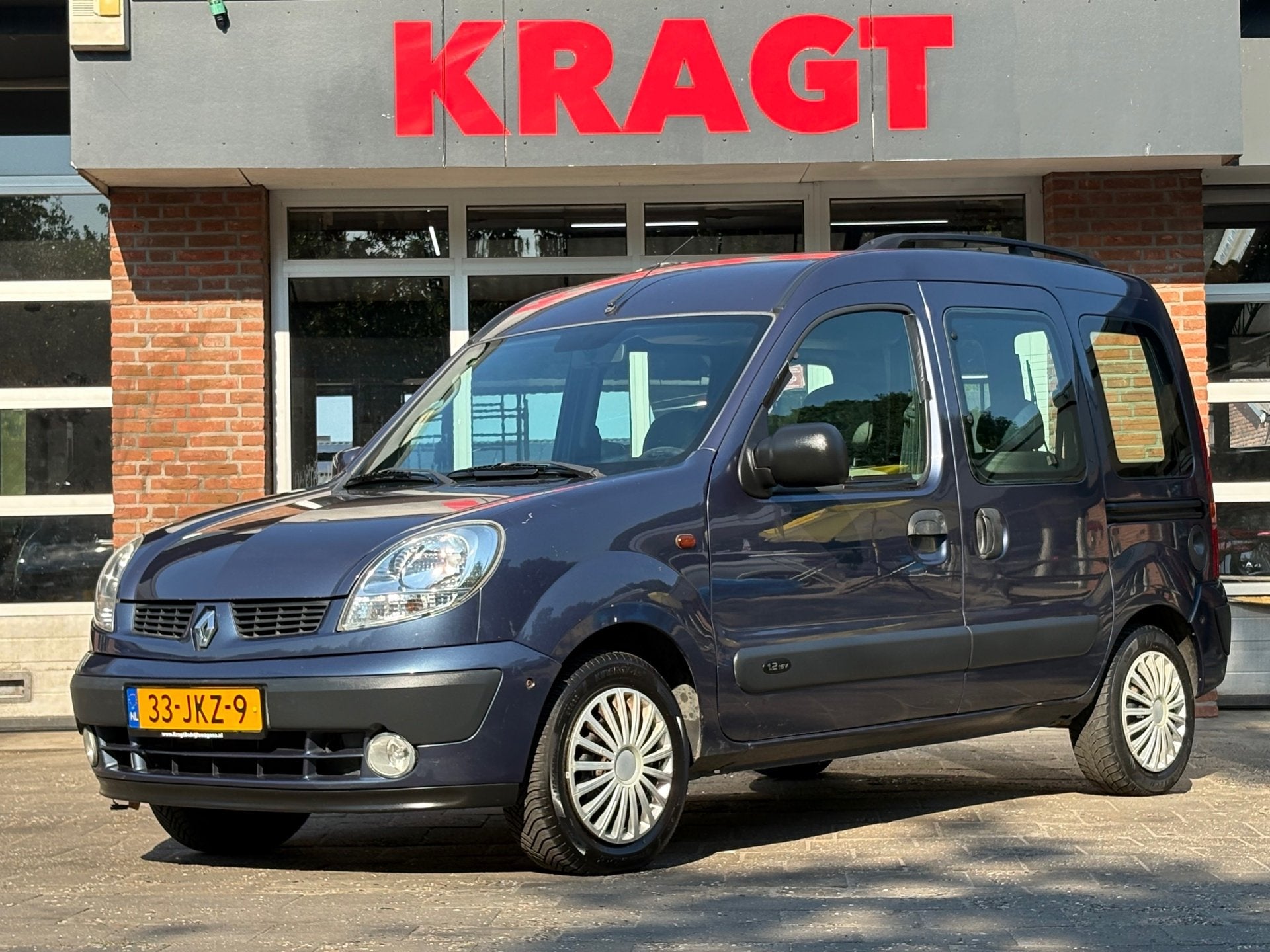 Renault Kangoo 1.2-16V Authentique APK tot 09-02-2027 - vijf, Auto's, Voorwielaandrijving, Stof, 4 cilinders, Blauw