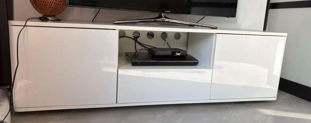 TV kast, Huis en Inrichting, Ophalen, 150 tot 200 cm, Zo goed als nieuw, Minder dan 100 cm