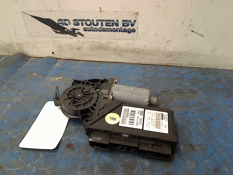 Motor Raammechaniek Links Voor Audi A8 (D3) 2004 4E1959801, Gebruikt, Auto-Union-Straße  1, Ingolstadt 85057, , Duitsland, Info@audi.de